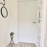 Vakantiehuis Liv With Sauna & Fireplace Ermelo