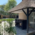 Liv With Sauna & Fireplace Ferienhaus *