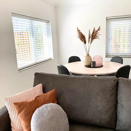 Liv With Sauna & Fireplace Σπίτι διακοπών Ermelo