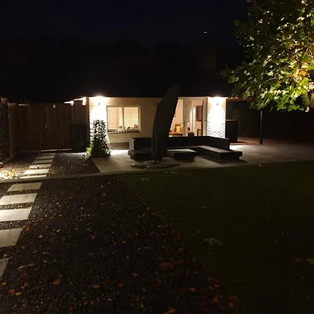 度假居 Liv With Sauna & Fireplace *
