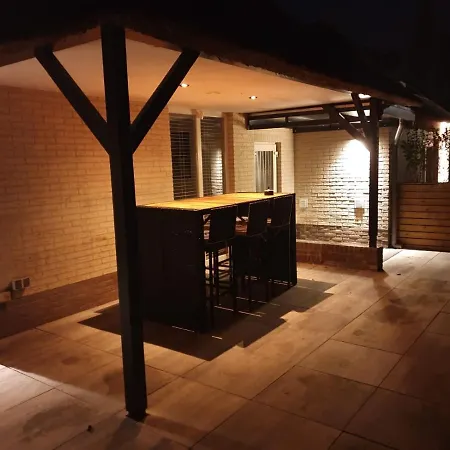 Liv With Sauna & Fireplace *
