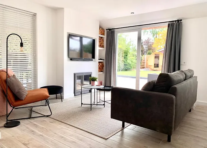 Liv With Sauna & Fireplace Holiday home