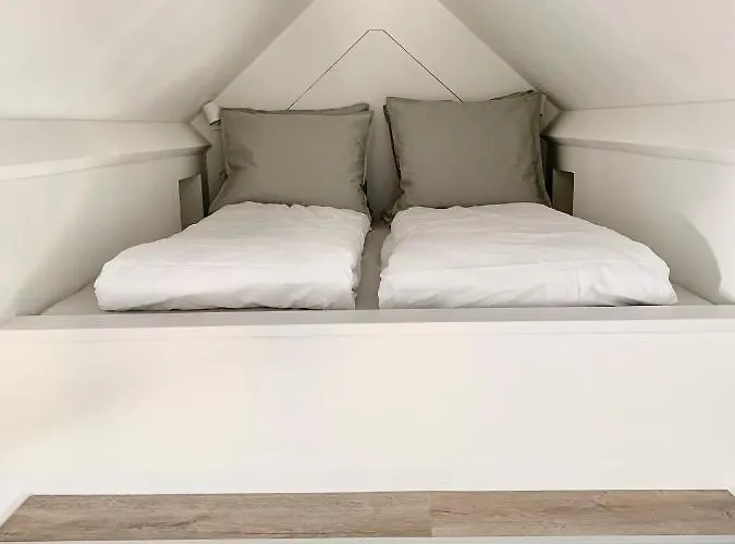 Liv With Sauna & Fireplace